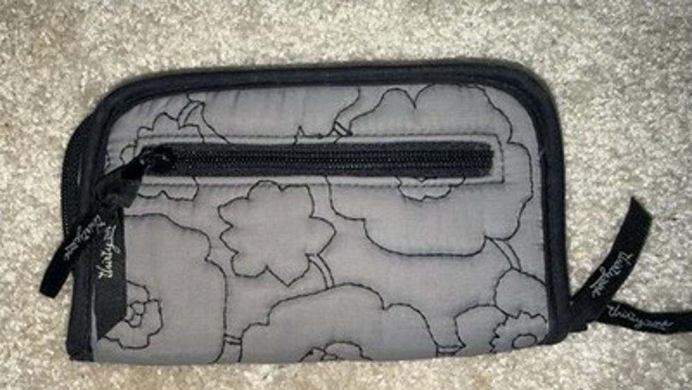 Thirty-One Quilted Zip Around Wallet Gray Black Floral Flower Zip Coin Pocket